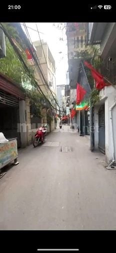 Bán nhà lo góc phố Võng Thị. Oto thông ra Hồ Tây.