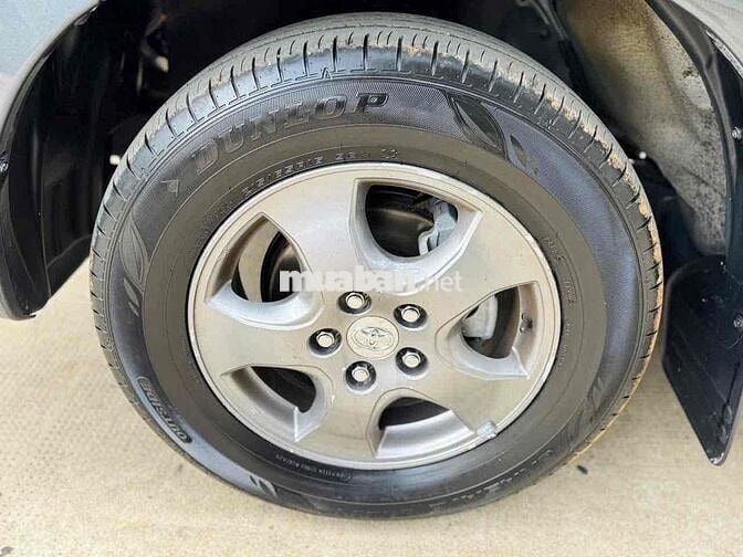 Toyota Hilux 2012 2.5E 4x2 MT - 10000 km