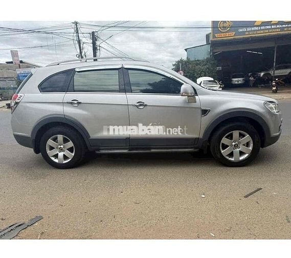 Chevrolet Captiva 2009 LT 2.4 MT - 100000 km