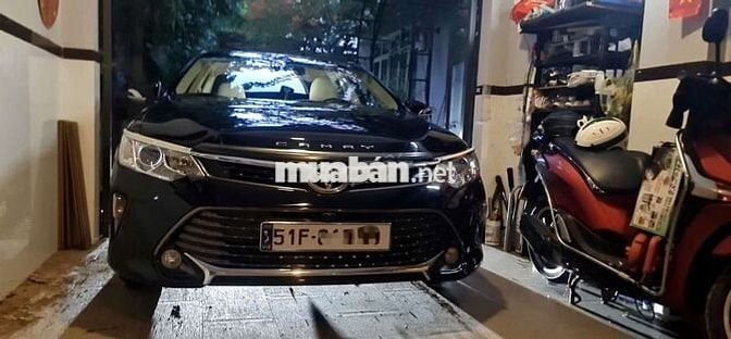 CAMRY ĐEN 2016 2.0 ODO CHUẨN 51.000KM, MUA MỚI