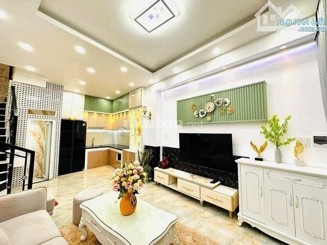 Hẻm 6m Thích Quảng Đức - Sẵn 4 tầng BTCT. Gần THCS Độc Lập