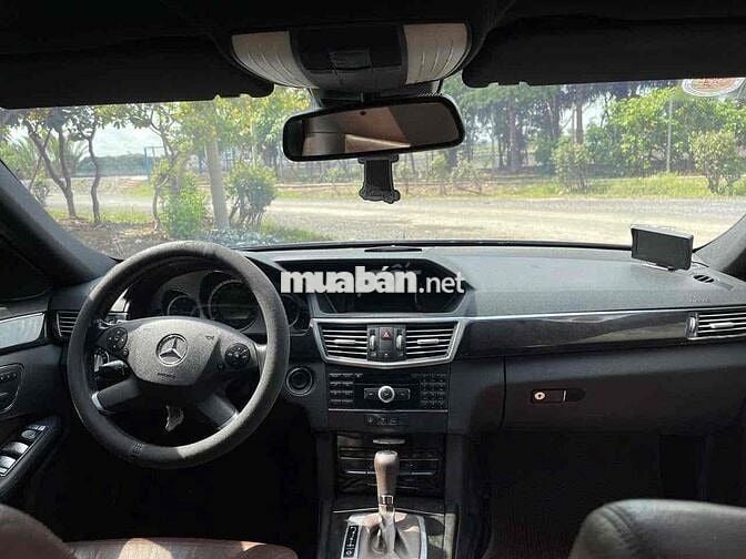 Mercedes Benz E Class 2009 E250 - 150000 km