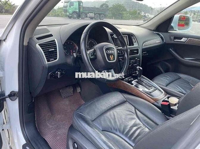 Audi Q5 2010 2.0 AT - 130000 km