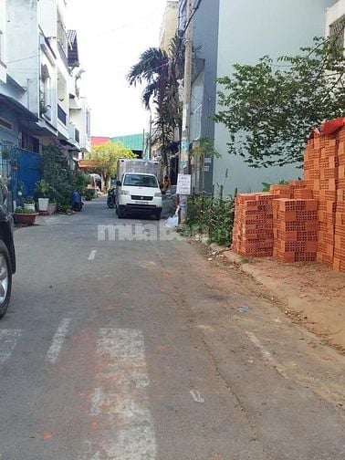 Đi nước ngoài chủ cần bán nhà đs 4 khu tên lữa dt 5.6 x14.5m giá 8,6tỷ