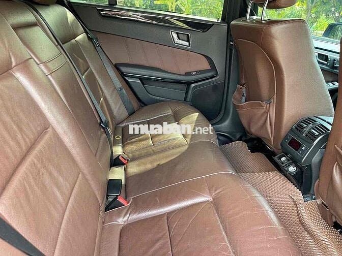 Mercedes Benz E Class 2009 E250 - 150000 km