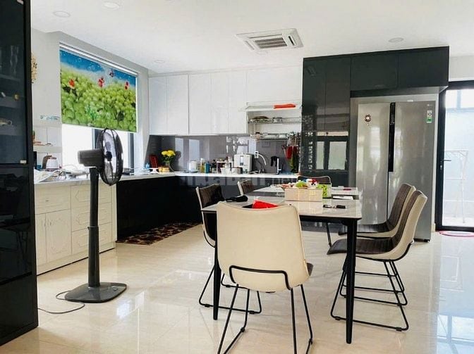 Bán nhà mặt tiển đường 3 An Phú Quận 2 giá 38 tỷ