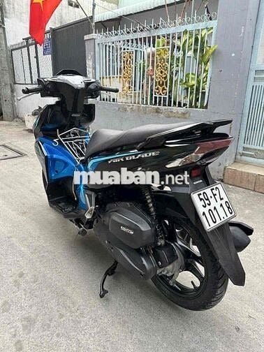 Bán xe AirBlade 2018, xe nhà chạy, máy còn êm