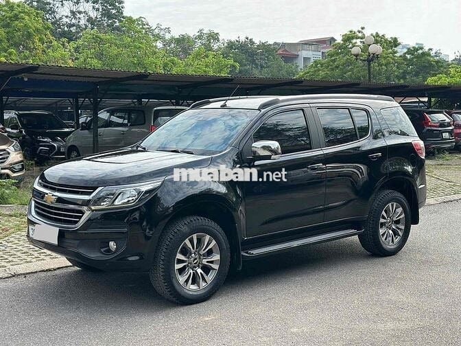 Chevrolet Trailblazer 2019 2.5LTZ 4x4 AT Đen 2 Cầu