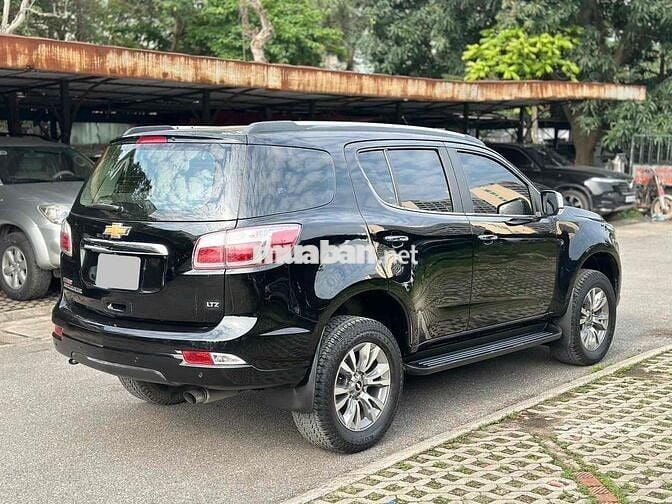 Chevrolet Trailblazer 2019 2.5LTZ 4x4 AT Đen 2 Cầu