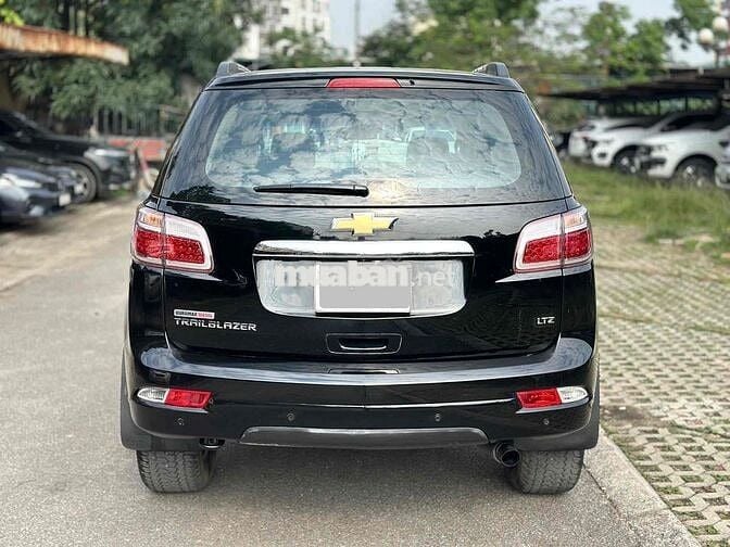 Chevrolet Trailblazer 2019 2.5LTZ 4x4 AT Đen 2 Cầu