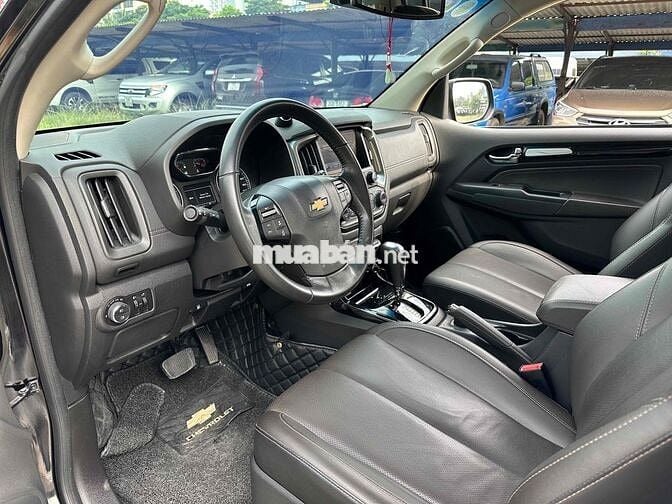 Chevrolet Trailblazer 2019 2.5LTZ 4x4 AT Đen 2 Cầu