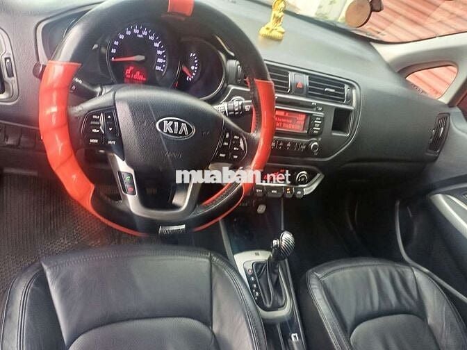 Kia Rio 2012 1.4 AT Hatchback - 97979 km