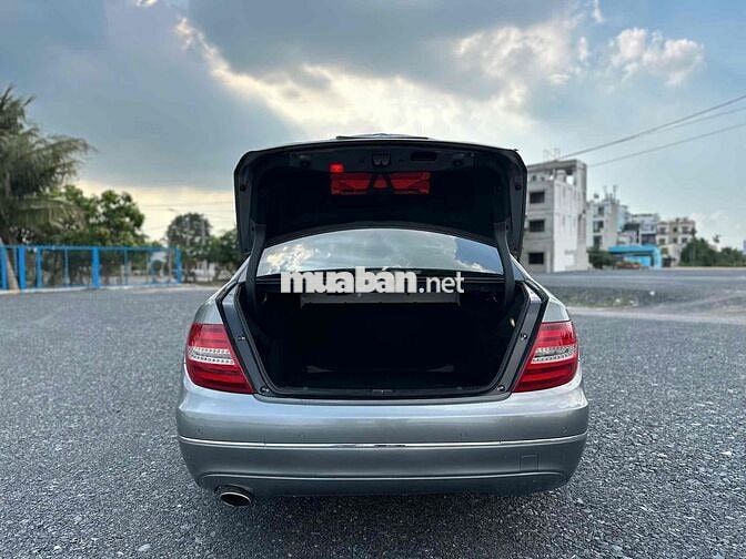 Mercedes Benz C Class 2011 C250 - 120000 km