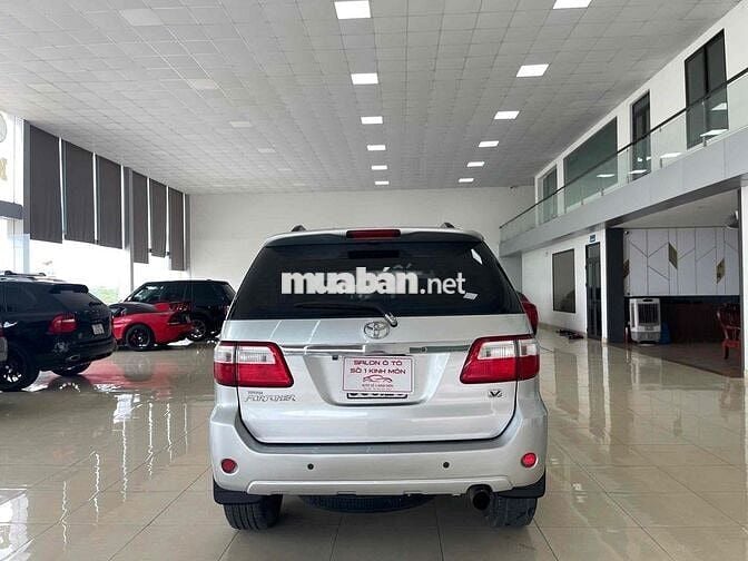 Toyota Fortuner 2009 2.7V - 120000 km