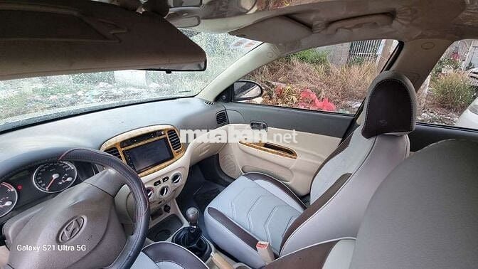 Hyundai Accent 208 mấy đầu