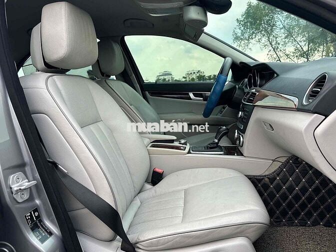 Mercedes Benz C Class 2011 C250 - 120000 km