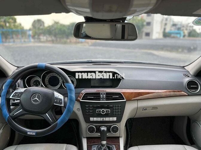 Mercedes Benz C Class 2011 C250 - 120000 km