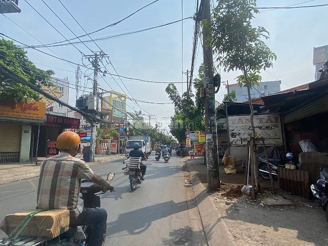 Bán gấp nhà mtkd Hương Lộ 2, Bình Tân, 4x42m, 2 lầu, st, 13.5 tỷ