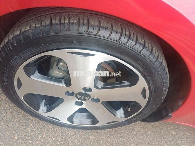 Kia Rio 2012 1.4 AT Hatchback - 97979 km