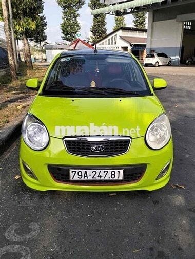Kia Morning 2012 giấy bao tranh chấp tại cửa hàng