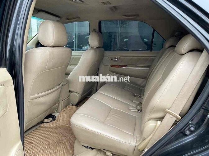 Toyota Fortuner 2010 2.7V - 150000 km