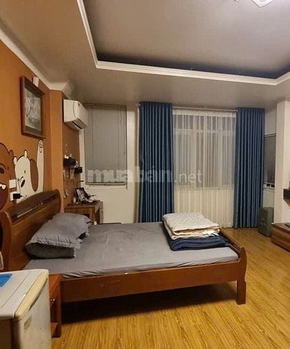 Phố Lạc Trung Hai Bà Trưng Khu phân lô Mặt tiền 8m ôtô vào nhà 