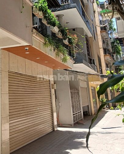 Phố Lạc Trung Hai Bà Trưng Khu phân lô Mặt tiền 8m ôtô vào nhà 