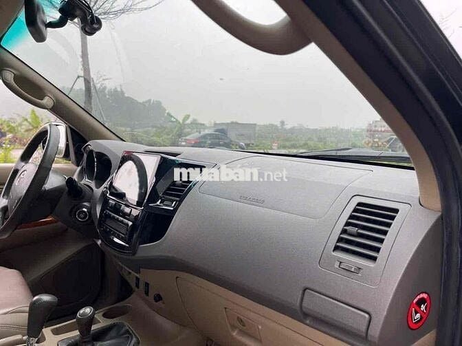 Toyota Fortuner 2010 2.7V - 150000 km