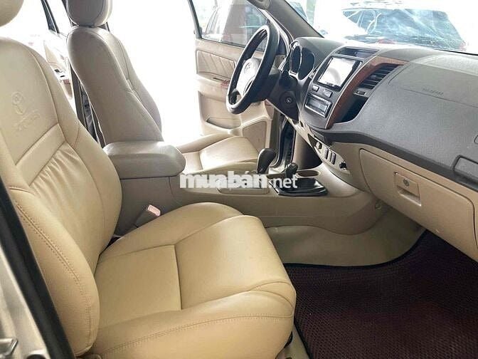 Toyota Fortuner 2009 2.7V - 120000 km