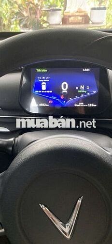 VinFast VFe34 2025 - 4000 km