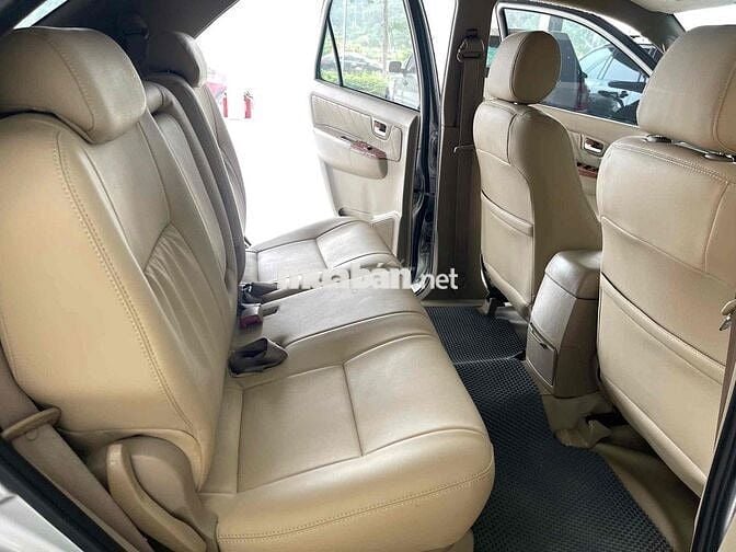 Toyota Fortuner 2009 2.7V - 120000 km