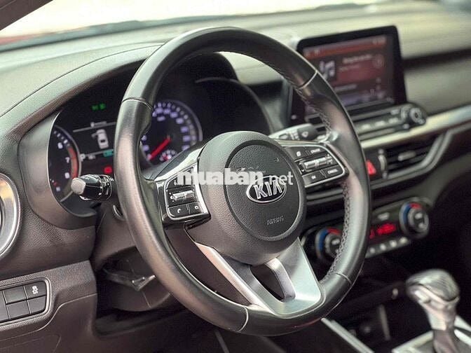 Kia Cerato 2019 2.0 AT PREMIUM - 86789 km