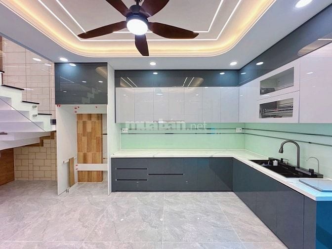 NHÀ BÌNH TÂN (4M x 12,6M) CÁCH BỆNH VIỆN BÌNH TÂN CHỈ 300M. HƯỚNG TÂY
