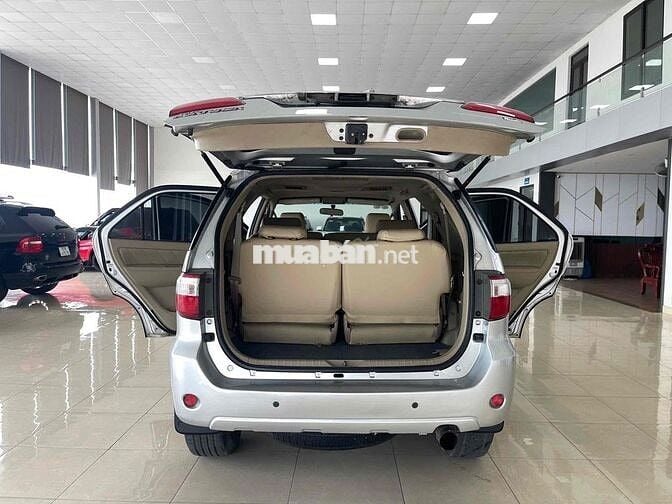 Toyota Fortuner 2009 2.7V - 120000 km