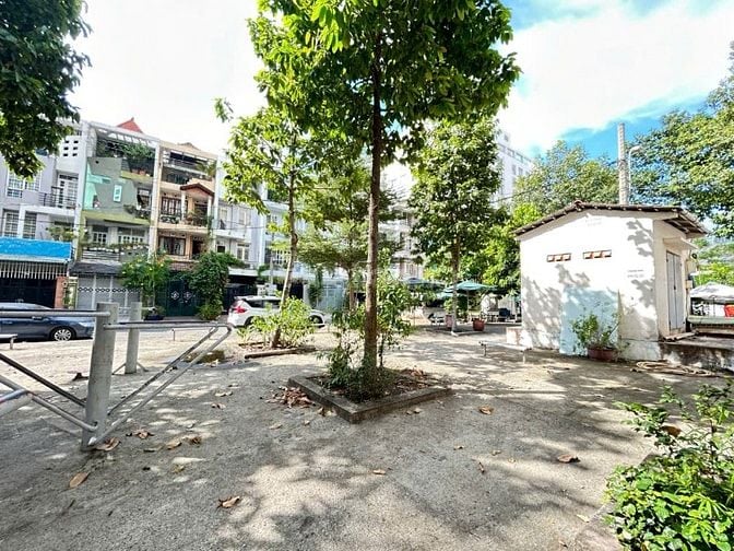 CC Khiêm Khải P5 Q8 45,2m2 shr ngay TTHC Q8, lầu thấp tiện di chuyển