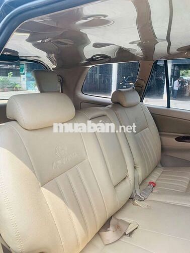 Toyota Innova 2006 G - 190000 km