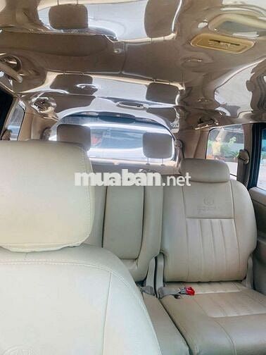 Toyota Innova 2006 G - 190000 km