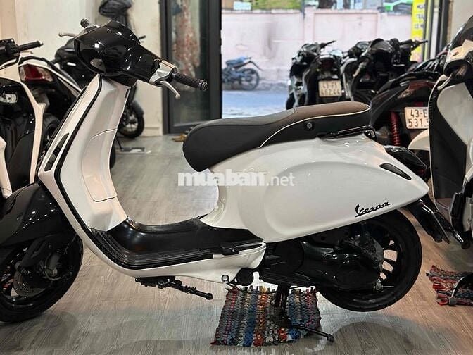 Vespa sprint 2016 trắng đen siêu đẹp nợ xấu đưa 12