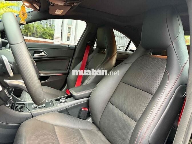 Mercedes Benz CLA Class 2015 CLA 45 AMG 4MATIC - 9