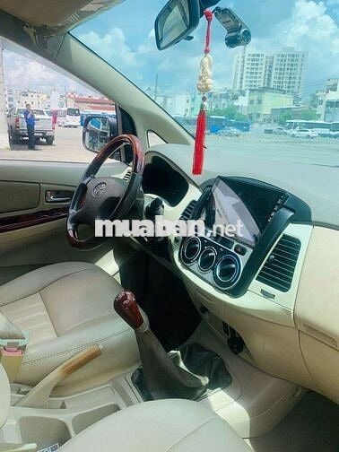 Toyota Innova 2006 G - 190000 km