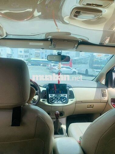 Toyota Innova 2006 G - 190000 km