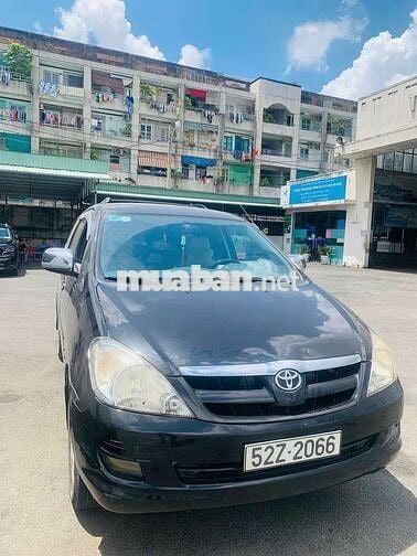 Toyota Innova 2006 G - 190000 km
