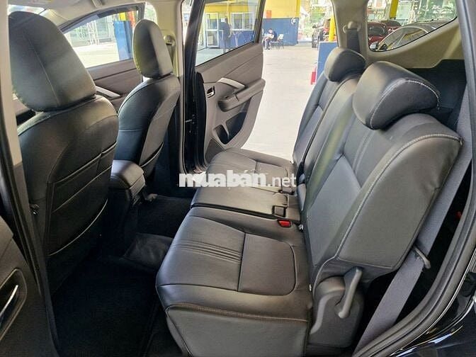 Mitsubishi Xpander 2022 Premium như mới - 5410 km