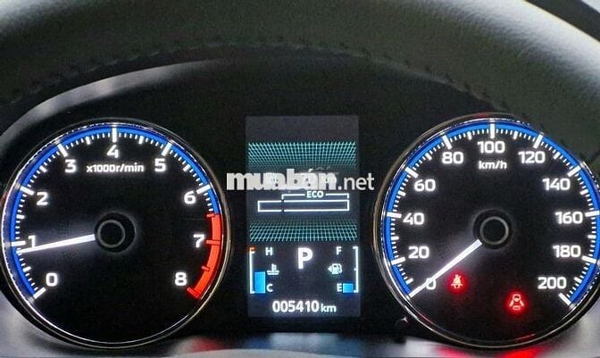 Mitsubishi Xpander 2022 Premium như mới - 5410 km