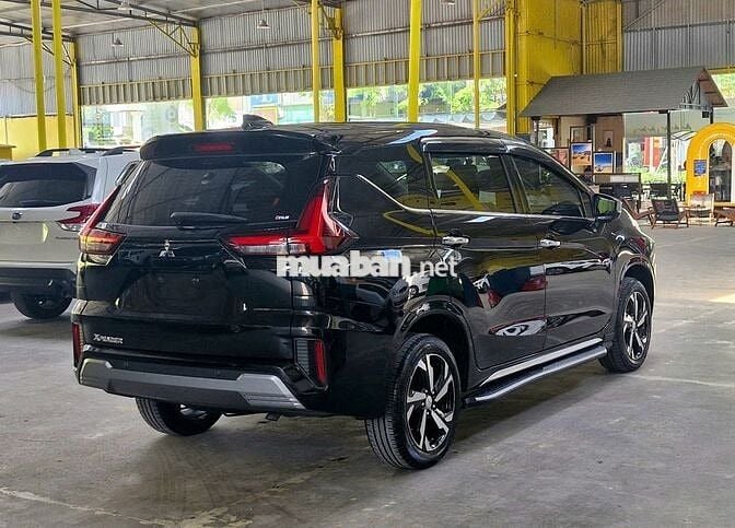 Mitsubishi Xpander 2022 Premium như mới - 5410 km