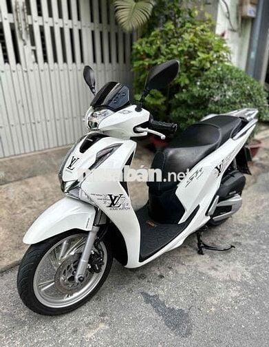 Cần bán Sh 125 2018 Bstp 9 chủ xe đẹp đi ít!