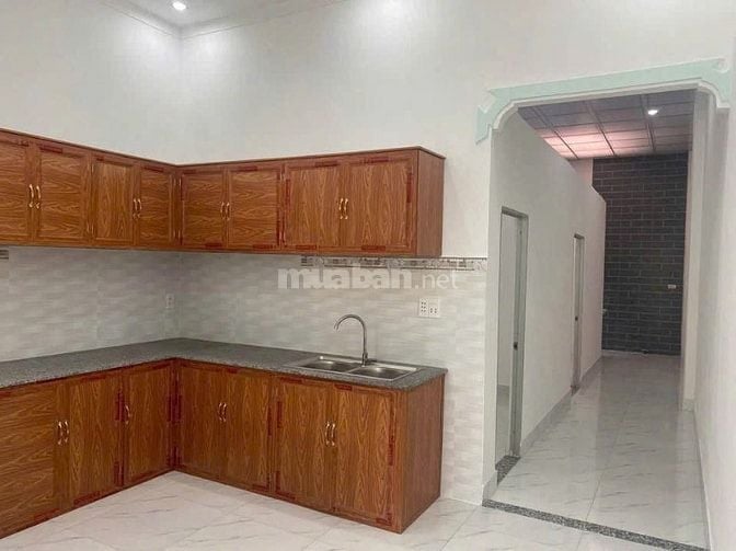 Cha mẹ già giờ bán nhà 55m2 ngay sau chợ hóc môn ở tân hiệp giá 700tr