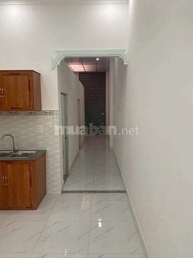 Cha mẹ già giờ bán nhà 55m2 ngay sau chợ hóc môn ở tân hiệp giá 700tr