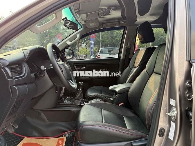 Toyota Fortuner 2021 - Máy Dầu - Số Sàn - Gia Đình