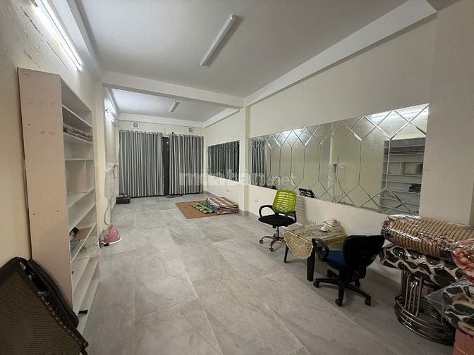 CHO THUÊ NHÀ THANG MÁY TT CẦU GIẤY LÀM VĂN PHÒNG